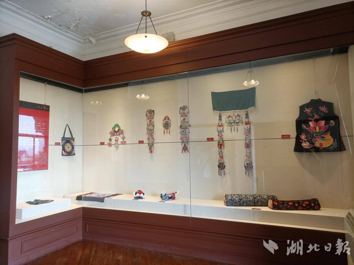 多宝游戏盒官方下载
